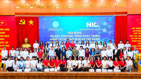 Trường Đại học Sư phạm - Đại học Thái Nguyên tổ chức Hội nghị sơ kết Chương trình phát triển Nhân tài số năm 2026 và Tập huấn nâng cao năng lực số cho Sinh viên